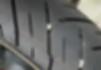 Wah, Ini Dia Cara Paling Ampuh Bikin Bersih Ban Motor
