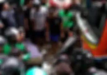 Tragis! Pengemudi Ojek Online Tewas di Tempat Tertabrak Metromini Yang Terlibat Balapan