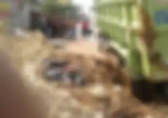 Sungguh Mengenaskan Nasib Pengendara Motor Yang Terkubur Galian
