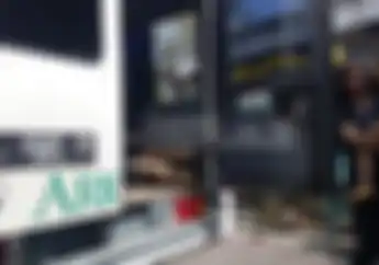 Mengiris Hati.. Anak Korban Bom Motor di Gereja Surabaya Nangis Minta Main Di Mobil Jenazah