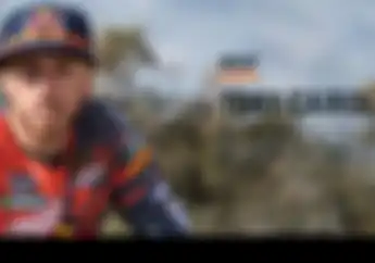 Setelah Valentino Rossi dan Marc Marquez, Juara Motocross Ikut Komentari Aksi Lewis Hamilton di Jerez