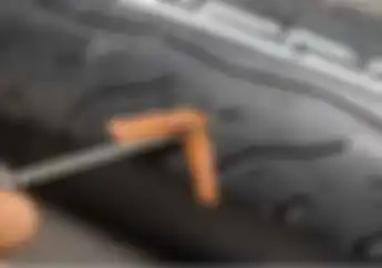 Tambal Ban Tubeless Pakai Sistem Tusuk Bisa Merusak Ban, Terus Pakai Apa Dong?