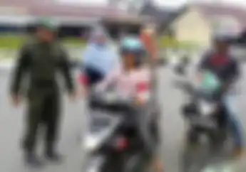 Duduk Mengangkang dan Pakai Baju Kurang Sopan Saat Naik Motor, 17 Wanita Kena Razia