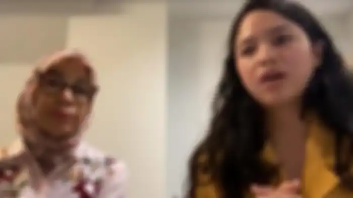 Riyanti Sofyan dan Allysa, ibu serta adik Marshanda saat menggelar wawancara virtual, Selasa (28/6/2022)