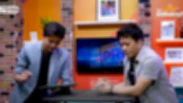 Anak Sule, Rizwan Fadilah atau Njan (kiri) dan Ariel NOAH (kanan)