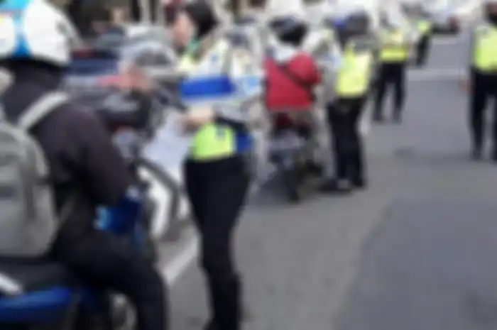 Sejumlah pengendara motor terjaring razia dan di tilang