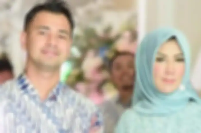 Raffi Ahmad  dan Mama Amy 