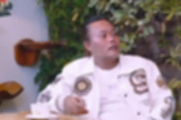 Sule di podcast Curhat Bang Denny Sumargo.  