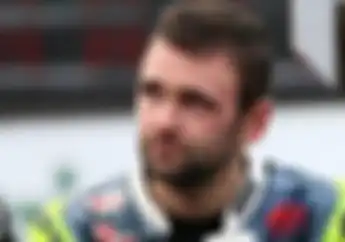 Pembalap William Dunlop Meregang Nyawa Saat Latihan Bebas Balap Skerries 100