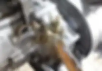 Masih Jarang Dijumpai, Tempat Pencucian Motor Ini Pakai Bambu Bersihkan Debu dan Sisa Oli