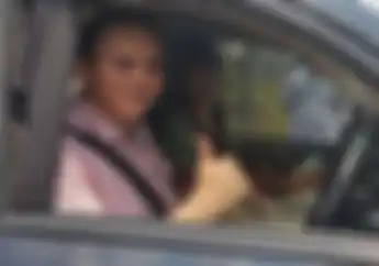 Wuih, Calon Istri Ahok Ternyata Jago Naik Motor dan Nyetir Mobil