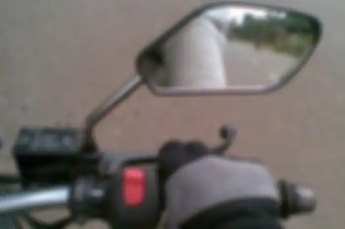 Ilustrasi spion motor