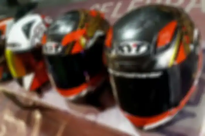 Beberapa koleksi Local Helmet Lovers Indonesia