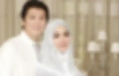 Curahan Hati Syahrini Terkuak, Perlakuan Reino Barack Selama 2 Tahun Menikah, Inces Tulis Soal Cobaan dan Mohon Doa: Kita Sedang Belajar Istiqomah