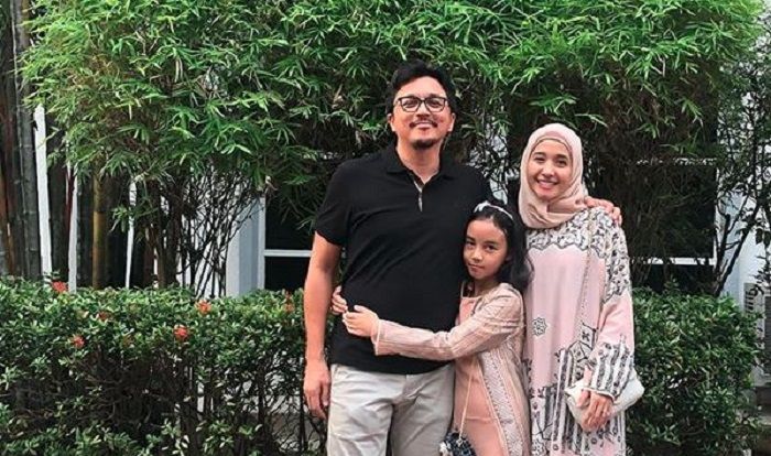 Laudya Cynthia Bella bersama Engku Emran dan Aleesya