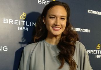 Cerita Nadine Chandrawinata Saat Dipercaya Membawa Obor Asian Games Menyelam di Raja Ampat