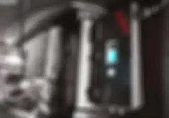 Berniat Pasang Soket Charger di Motor? Perhatikan Beberapa Hal Penting Ini