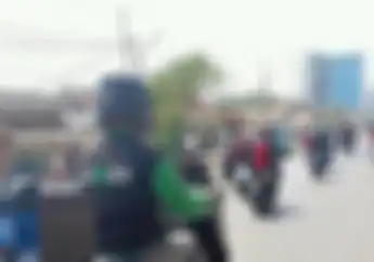 Wadaw.. Motor Rp 299 Juta Diajak Ngojek, Netizen Sampai Hitung Harga Aksesorisnya