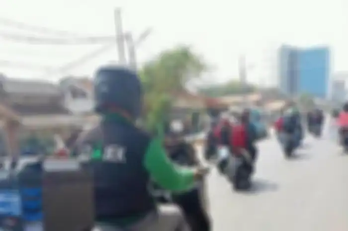 Tercyduk seorang pria diduga driver ojol pakai motor ratusan juta
