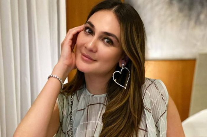 Habis Kecelakaan Sampai Tulang Kaki Retak dan Pelipisnya Sobek, Luna Maya Ternyata Masih Terima Perlakuan Buruk dari Emak-emak: Ini Absurd Banget!