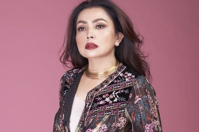 Profil Mayangsari