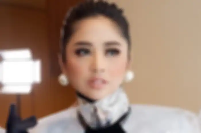 Kini Sukses Jadi Penyanyi Dangdut hingga Miliki Kekayaan yang Melimpah Ruah, Dewi Perssik Rela Gelontorkan Uang Banyak untuk Biaya Sekolah Snag Putra: Rp 1M Itu Sekolah Apa?