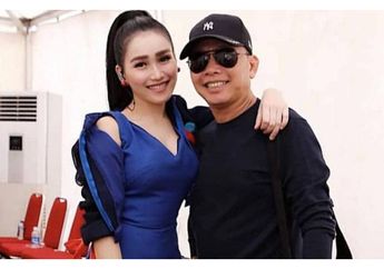 Terungkap, Ayah Rozak Kebelet Pengin Masuk TV, Jadi Alasan Bapak Ayu Ting Ting Berambisi sang Anak Harus Jadi Artis: kan Ayah dari Dulu Pengen...