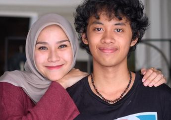 Dinyinyiri Netizen Gegara Dituding Lupakan Anak Tirinya, Zaskia Adya Mecca Beri Jawaban Menohok: Nggak Usah Repot-repot Bantu Mengoreksi atau Mengingatkan!