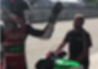 Semakin Gokil, Video Scott Redding Bikin Semua Mekaniknya Jadi Pengangguran