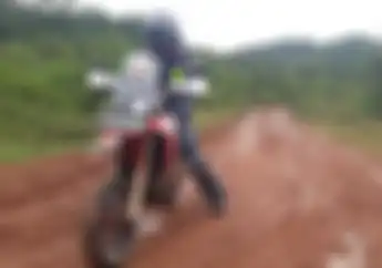 Beda Peruntukkan, Ternyata Konstruksi Sok Upside Down Motor Trail Beda dengan Motor Sport