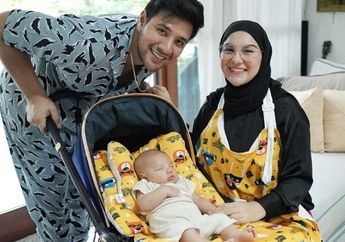 Baru Berusia 2 Bulan Tapi Badan Sudah Atletis, Bayi Irish Bella Langsung Jadi Omongan Saat Foto Telanjang Dada Hingga Pamer Otot Bareng sang Ayah, Netizen: Aduh Nggak Kalah Body Goals