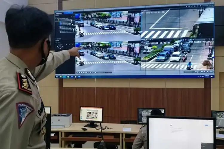 Pemotor Bandel Nangis Bayar Denda Mahal, Polisi Tambah 70 Kamera Tilang Elektronik di Jakarta