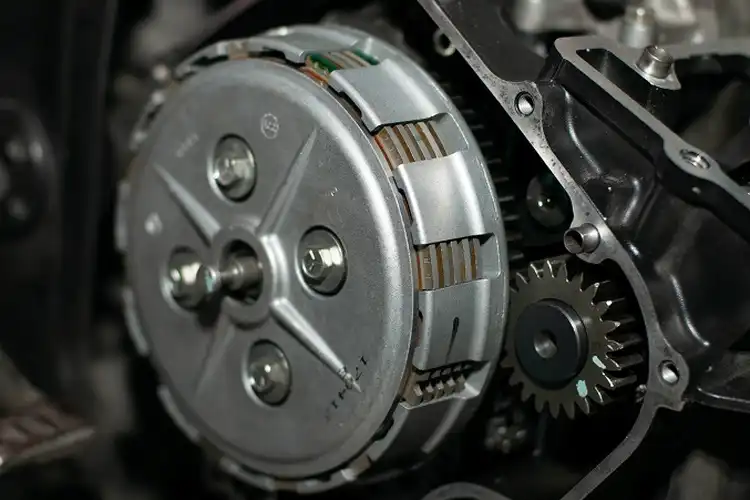 Kopling Z250 dan Ninja Terasa Selip Jangan Buru-Buru Ganti Kampasnya 