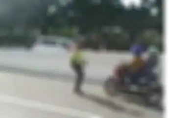 Bahaya, Video Motor Terobos Flyover Casablanca, Mau Tabrak Polisi