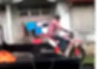 Video Menurunkan Motor Honda CRF150L Gaya Baru, Malah Berakhir Tragis