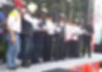 Polda Metro Jaya Bikin Rekor MURI, Bagikan Ribuan Helm di Touring Lintas Millenial 2019
