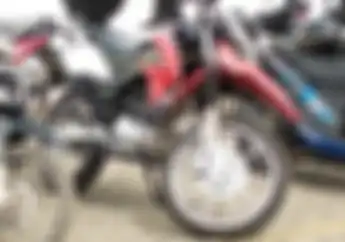 Nih Dia Penampakan Motor Suzuki DR 150 di Indonesia, Udah Pakai Box
