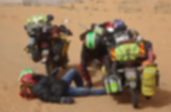 Touring lewati gurun pasir di Arab