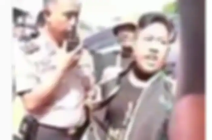 Driver ojol balas mengamuk saat ditahan