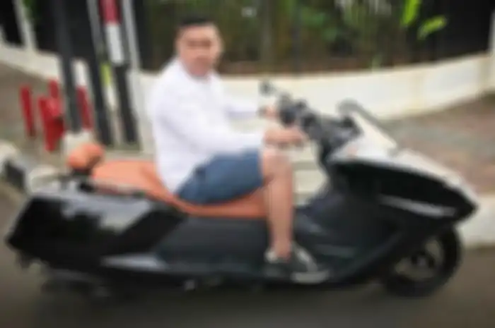 Yamaha Maxam punya bodi bongsor menyerupai jetski.