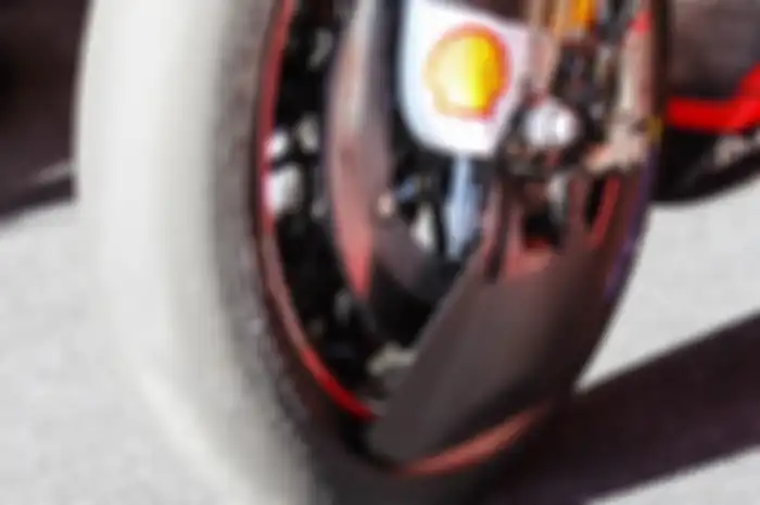 Cover cakram di motor Ducati Desmosedici GP19