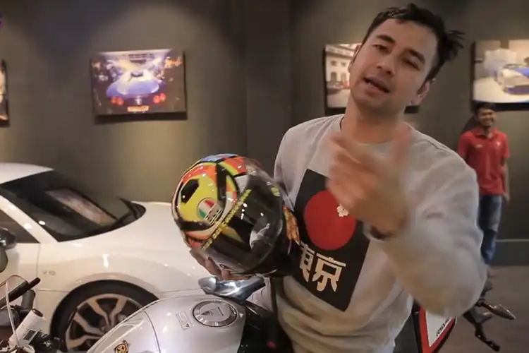 Absen Naik Motor 2 Tahun, Video Raffi Ahmad Jajal Moge Seharga Rp 500 Juta