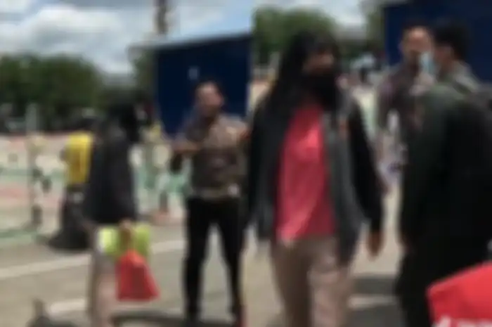 Kejadian ibu-ibu ngamuk di ujian praktik SIM C