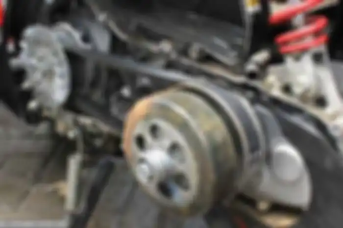 Oli gardan melindungi gigi rasio yang ada di dalam CVT