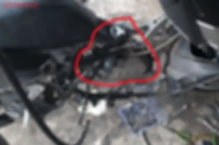 Letak tangki bensin Yamaha NMAX diantara rangka