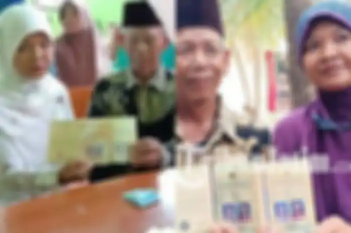 Viral Pernikahan Kakek dan Janda Muda 28 Tahun dengan Mahar Rp 50 Ribu, Kisah Cinta Berawal dari Menanam Jagung di Hutan Saradan
