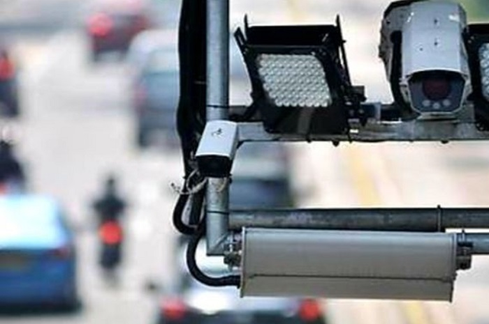 Pemotor ketakutan apakah kena tilang elektronik atau tidak, cara ceknya mudah cuma dari HP.