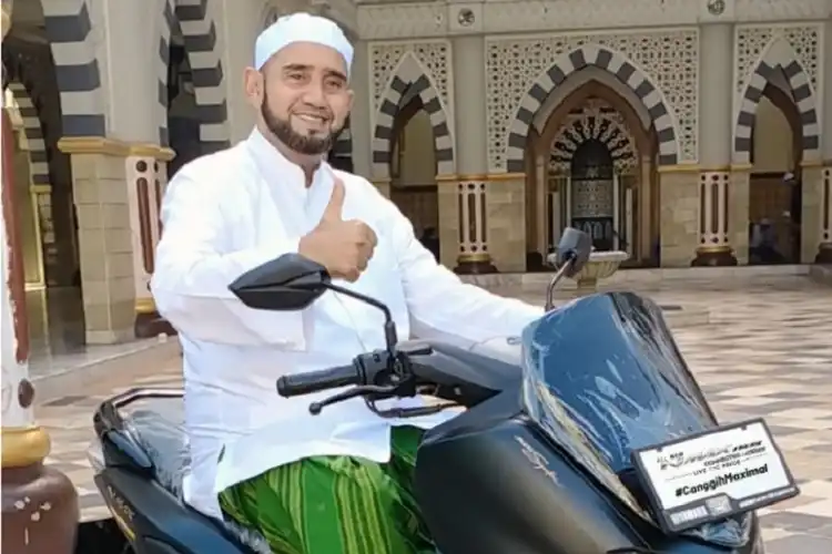 Habib Syech Bin Abdul Qadir Assegaf Tausiyah Ramadan Naik Yamaha NMAX