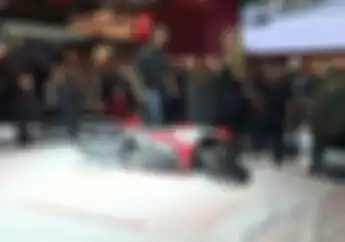 Aduh Ngilu Anunya! Motor Seharga 20 Honda CRF150L Ini Terjatuh di EICMA 2017, Bayangkan...