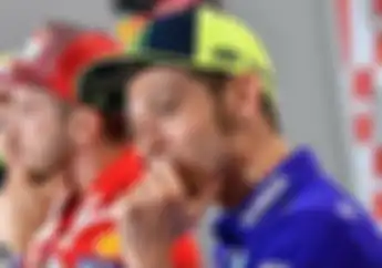 Bocor.. Valentino Rossi Ungkap Usaha Marquez Gagalkan Dovizioso Gabung ke Honda